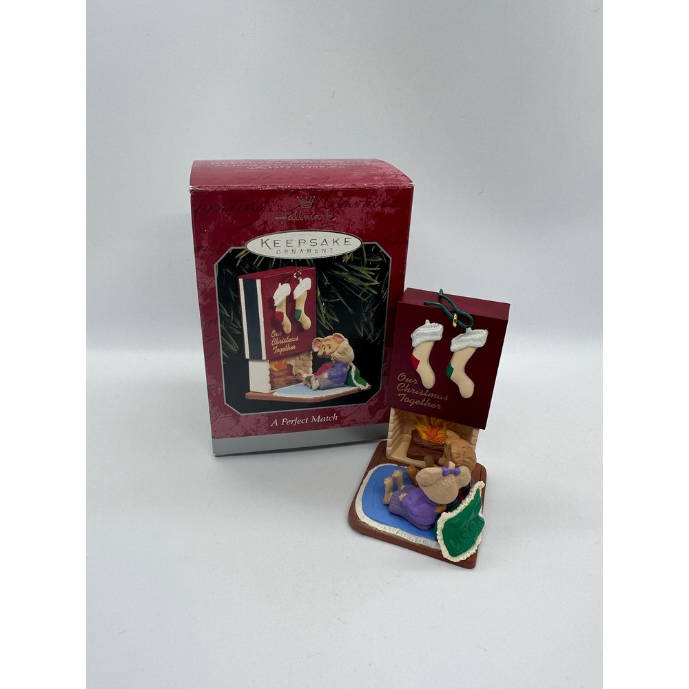 Vintage Hallmark Ornament A Perfect‎ Match Mouse 1998. Vintage Christmas Holiday